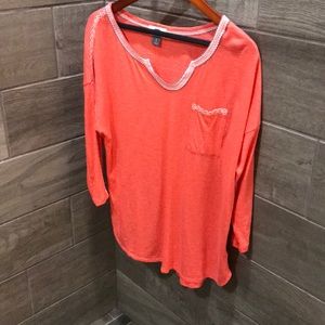 Old Navy boho 3/4 sleeve top w/ embroidery modal